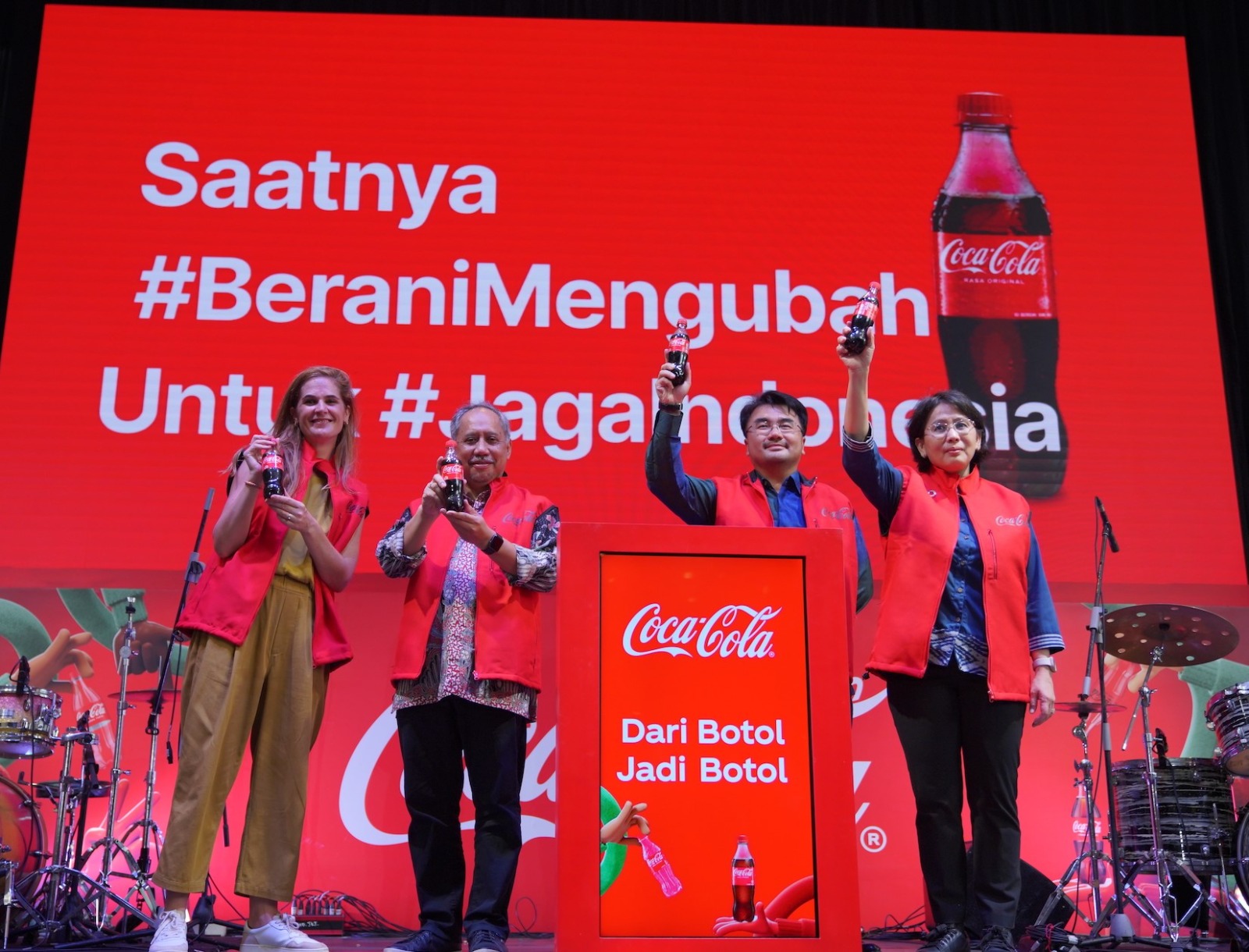 Coca - Cola Luncurkan Botol 100 Persen rPET di Indonesia