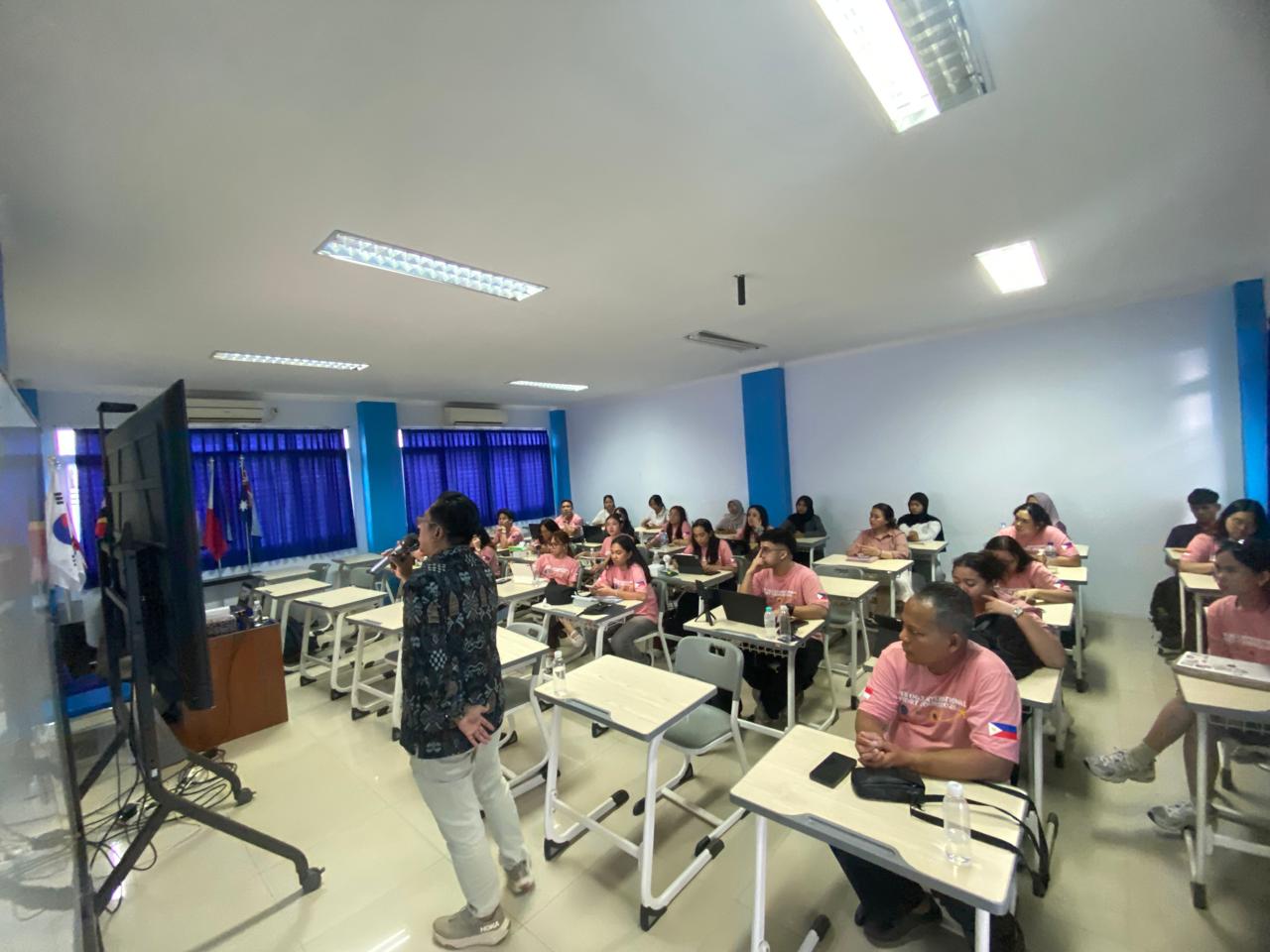 FEB UGJ Jadi Tujuan Belajar Mahasiswa Filipina 