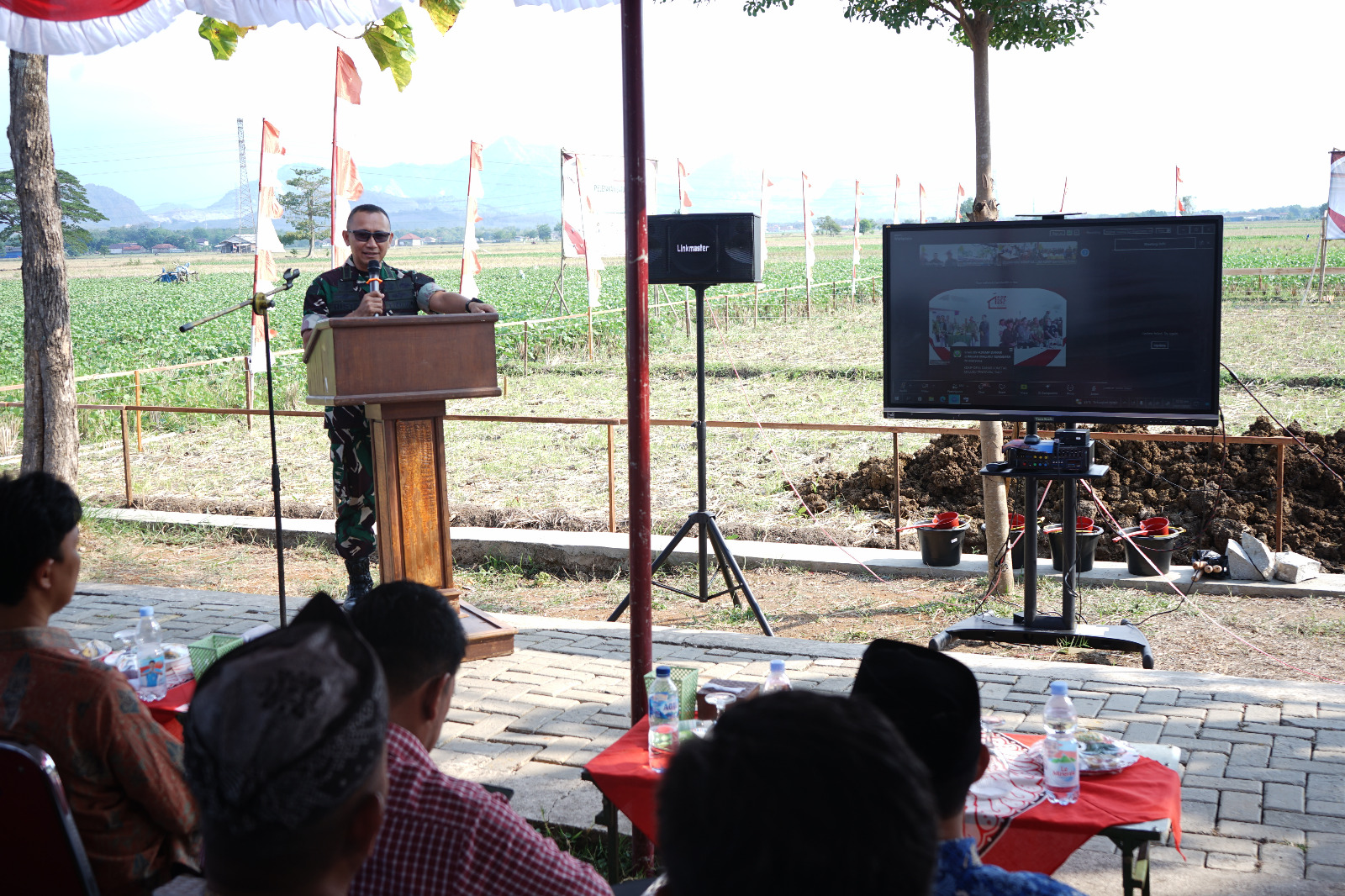 Danrem 063/SGJ Hadiri Vicon Peletakan Batu Pertama Koperasi Merah Putih Serentak di 800 Desa