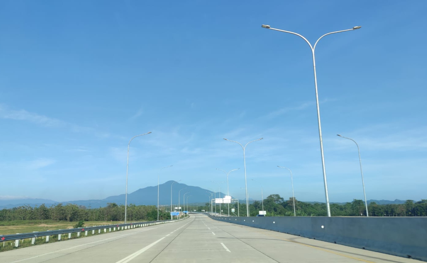 INGAT! Belum Ada Rest Area di Tol Cisumdawu, Bisa Singgah di Tempat Ini