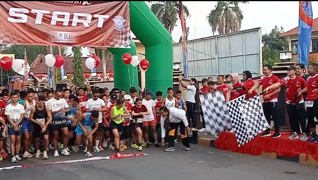 Meriahkan HUT Kemerdekaan RI, 500 Runner Berlomba di Ajang Kapolresta Cirebon 5K