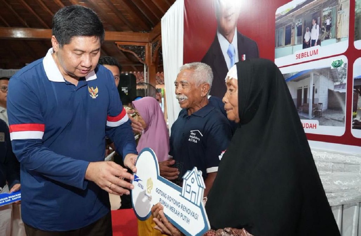 Astra Terima Kunjungan Menteri PKP, Serahkan Kunci RLH ke Warga Banyumas