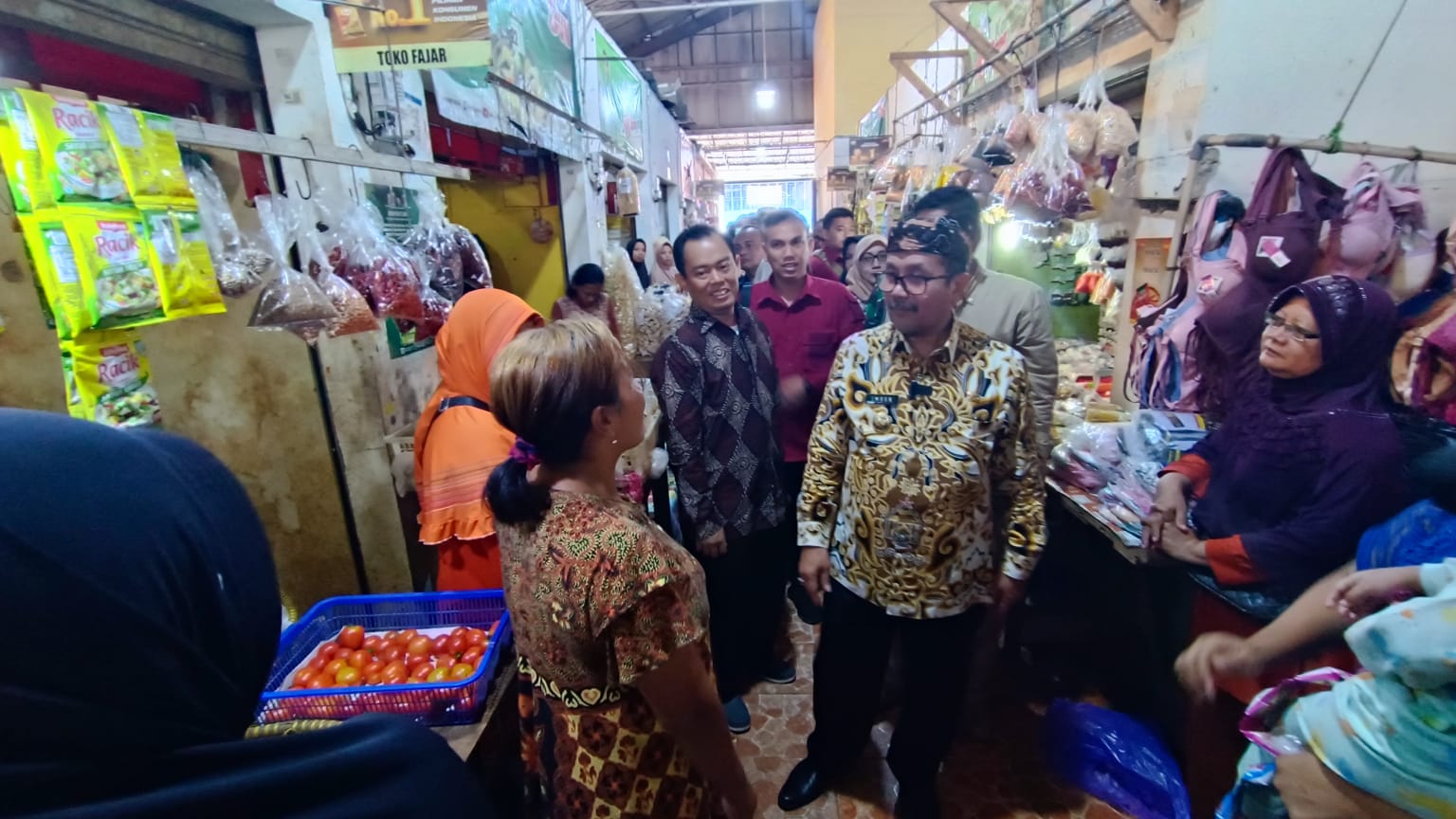 Sejumlah Harga Bahan Pokok Di Cirebon Mulai Alami Penurunan Harga