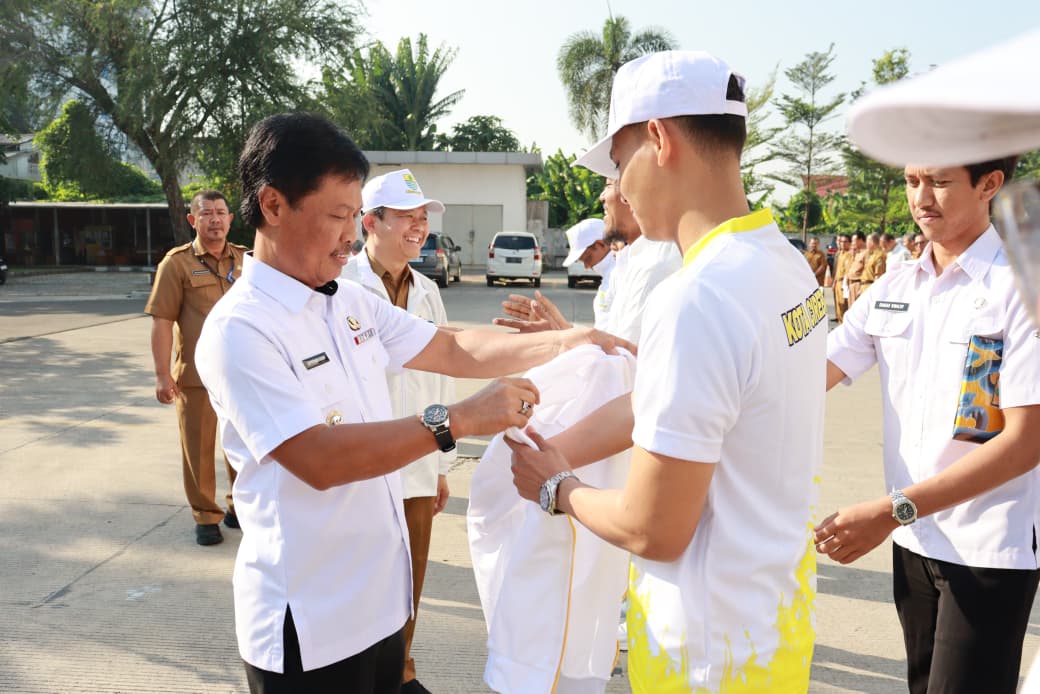 Lepas Kontingan Porsenitas, Begini Pesan Walikota Cirebon kepada Atlet