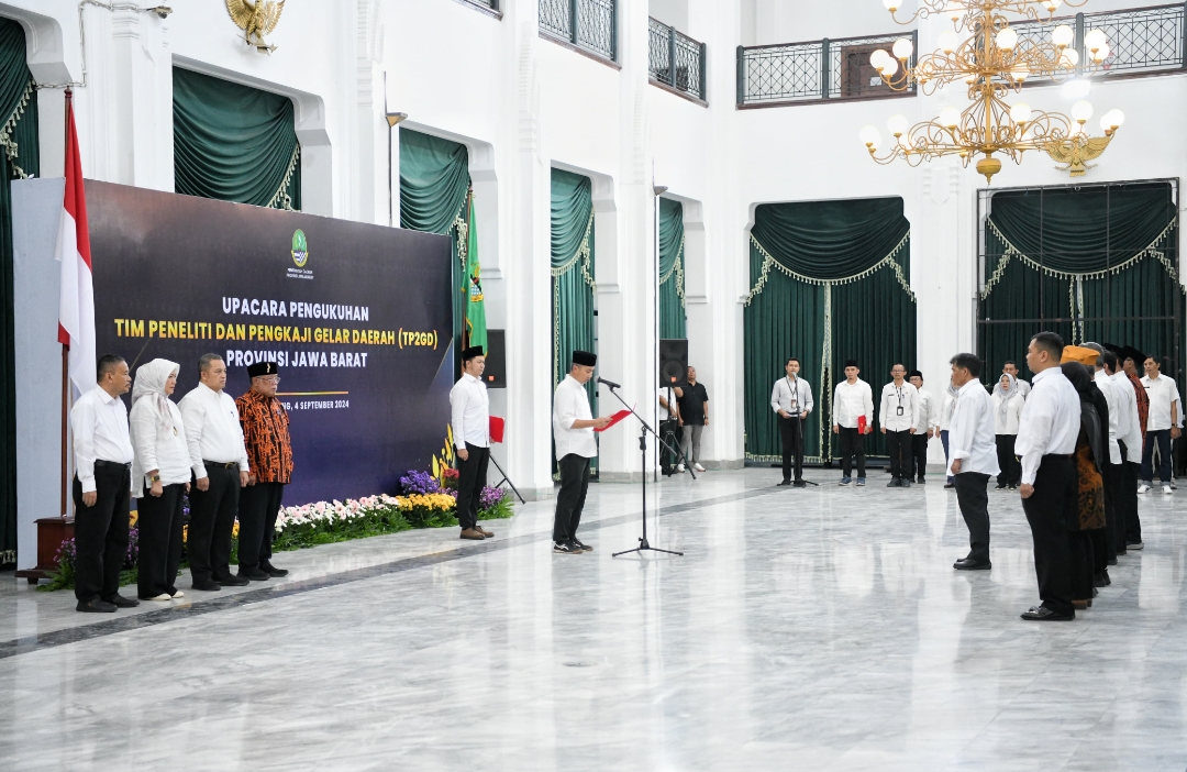 TP2GD Dikukuhkan, Bey Machmudin Ingin Banyak Tokoh Jabar jadi Pahlawan Nasional