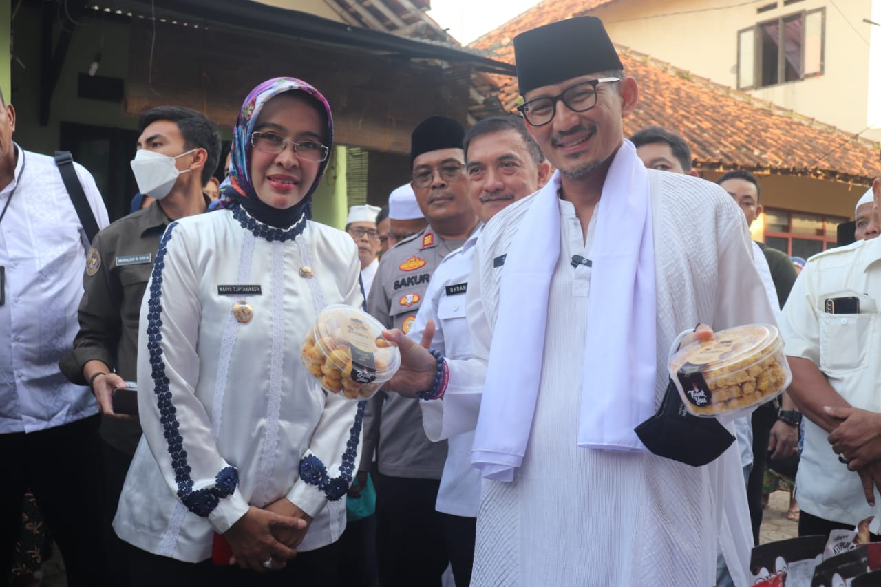 Sandiaga Uno Dorong Santri Jadi Pengusaha Ekraf, Pemkab Cirebon Siap Bantu