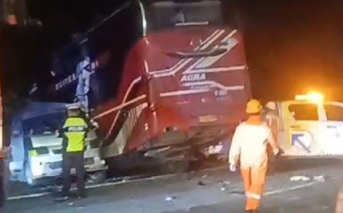 5 Orang Meninggal, Kecelakaan Beruntun di Tol Cipali Hari Ini