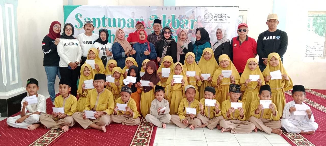 Menyambut Bulan Suci Ramadhan, KJSB Bagikan Santunan Anak Yatim dan Dhuafa 