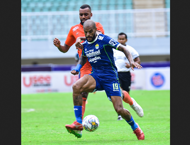 Langsung ke Puncak Klasemen, Skor Persib vs Borneo FC 1-0, Diwarnai 2 Kartu Merah