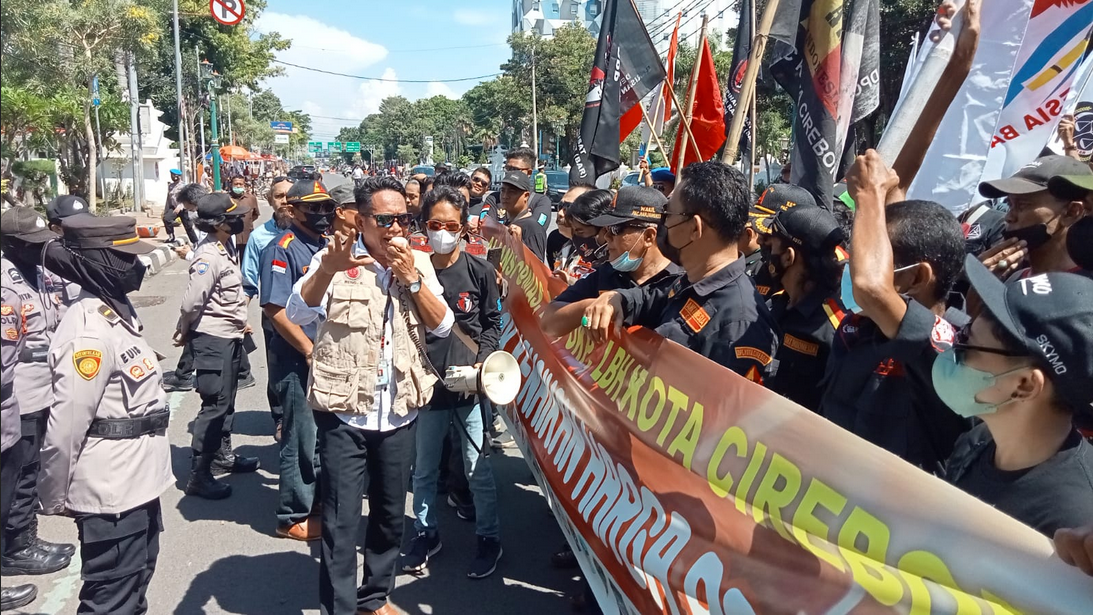 Demo di Kota Cirebon Hari Ini, Aliansi Ormas, LSM, OKP dan LBH: Mohon Dengarkan Suara Kami