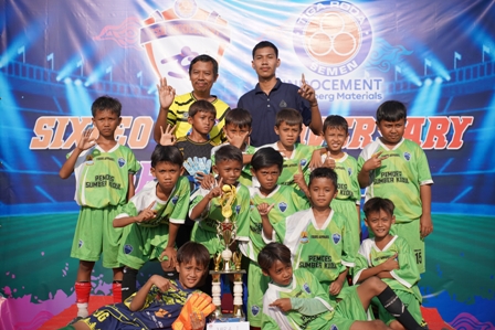 Indocement Gelar 3 Kegiatan SSBI, Liga Voli dan Lomba Atletik Tingkat SD Desan Binaan