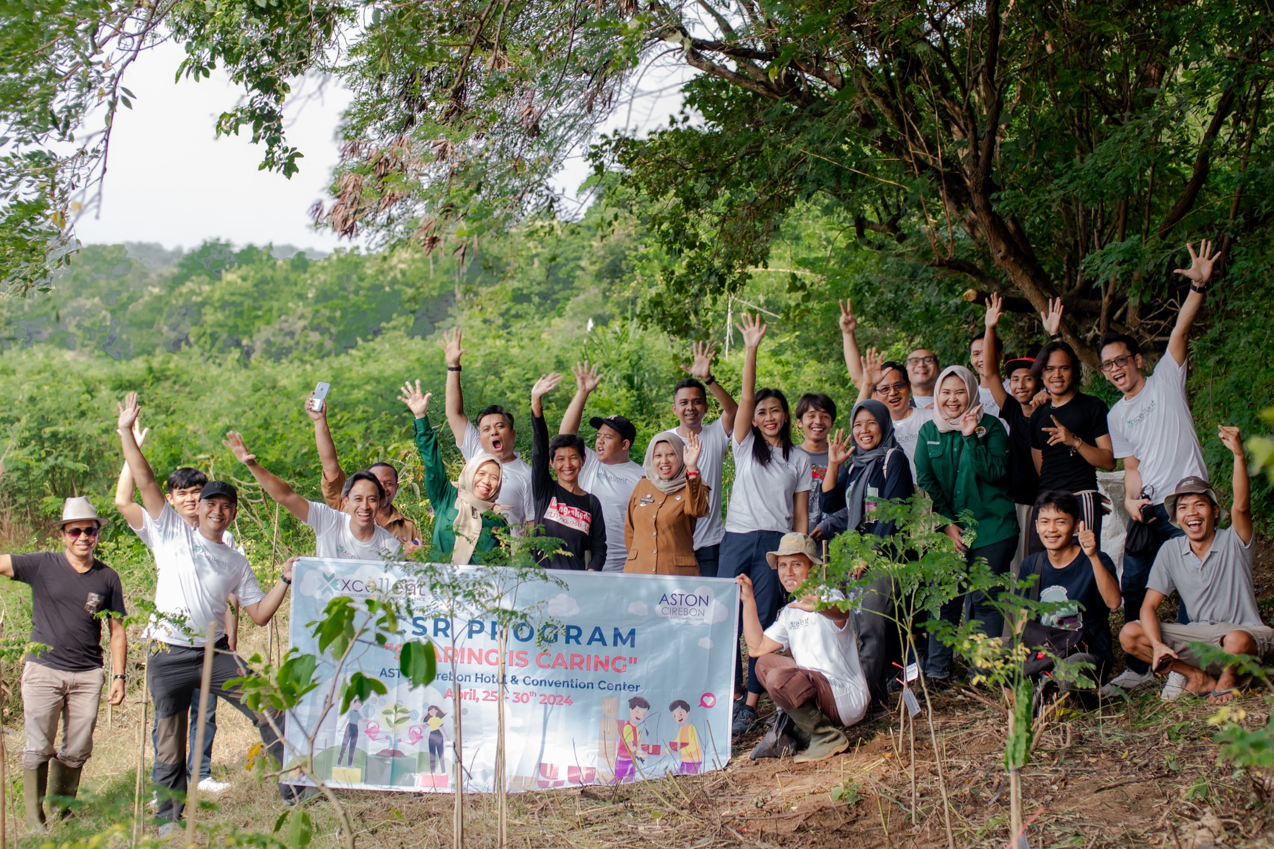 Aston Cirebon Lakukan Penanaman Pohon