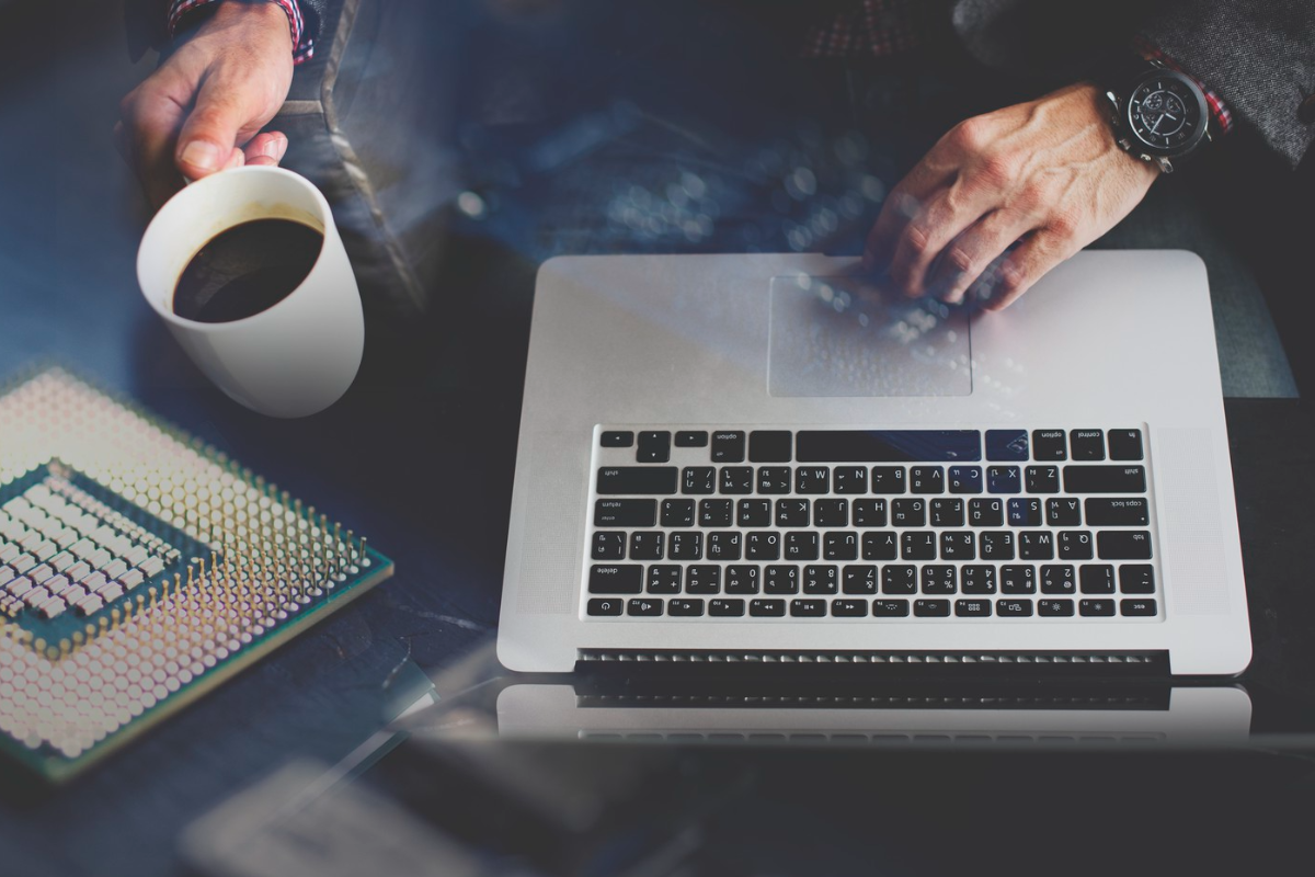 10 Tips Memilih Laptop Intel Core i3 Terbaru, Wajib Cek SSD dan RAM
