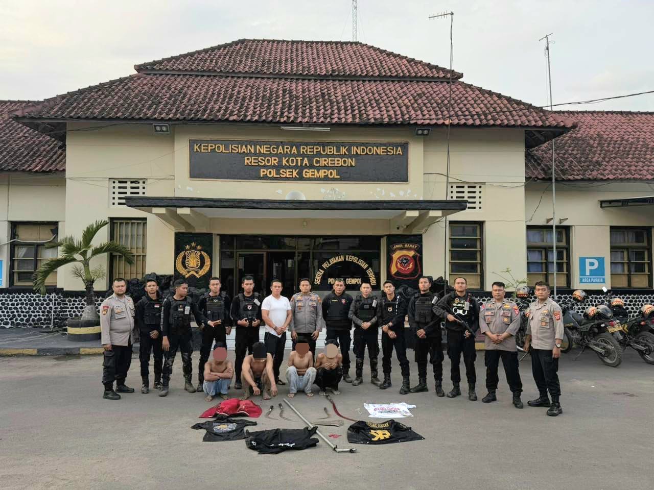 Bawa Sajam, 4 Pemuda di Palimanan Ditangkap Patroli Polresta Cirebon