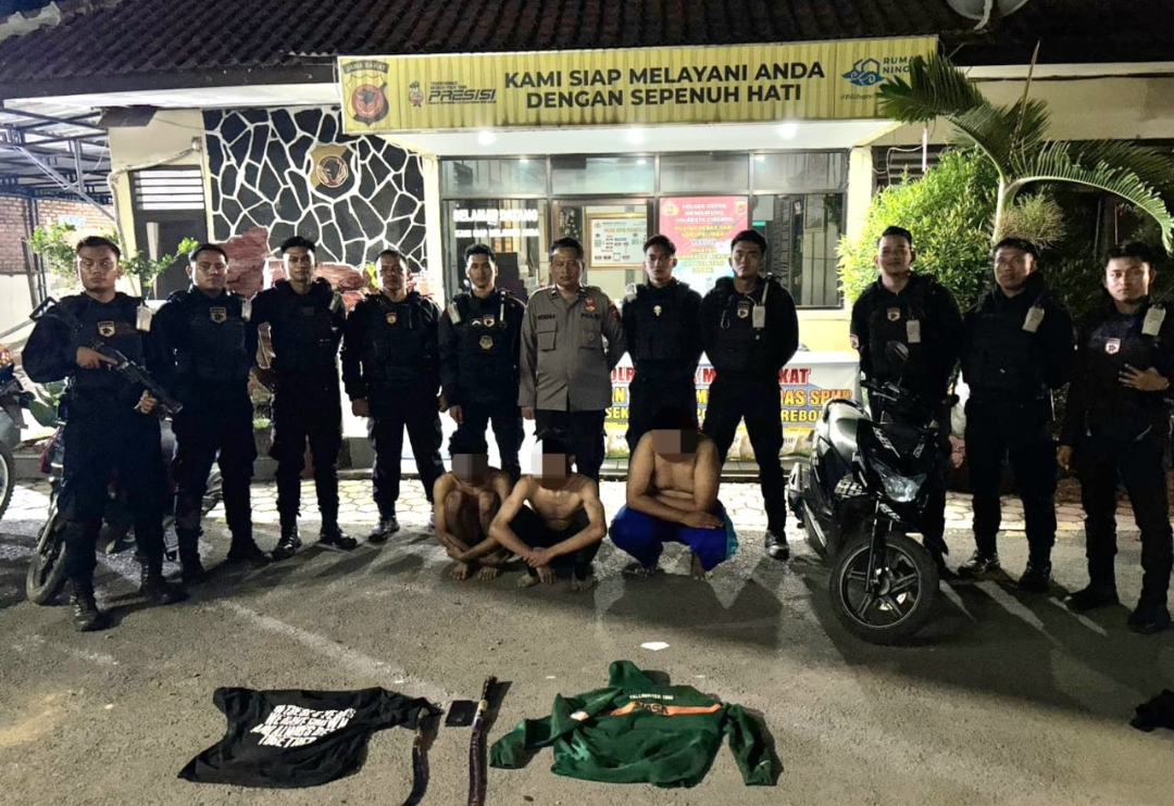 Bawa Sajam, 3 Pemuda Diamankan Tim Patroli Raimas Macan Kumbang 852 Polresta Cirebon