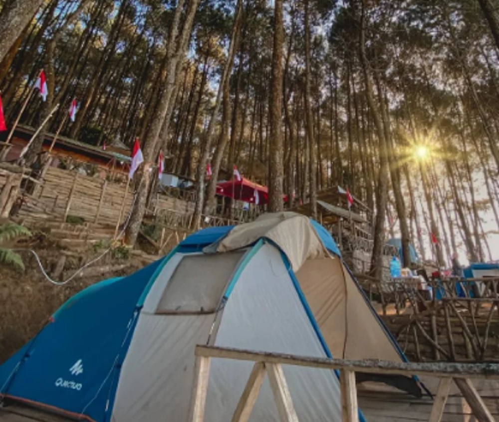 5 Wisata Camping di Kuningan dengan View Menakjubkan, Surganya Para Pecinta Alam