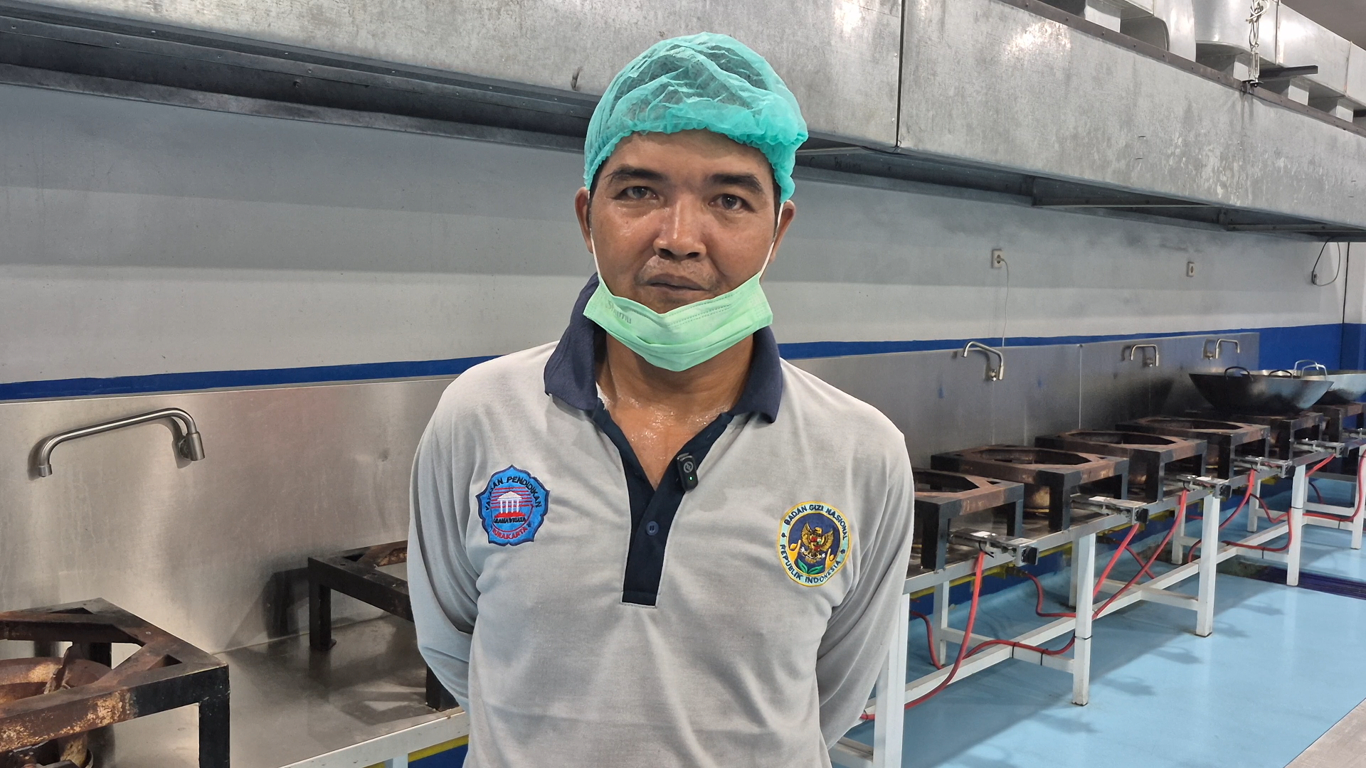 Usai Kena PHK, Suranto Temukan Penghidupan Baru di Dapur MBG