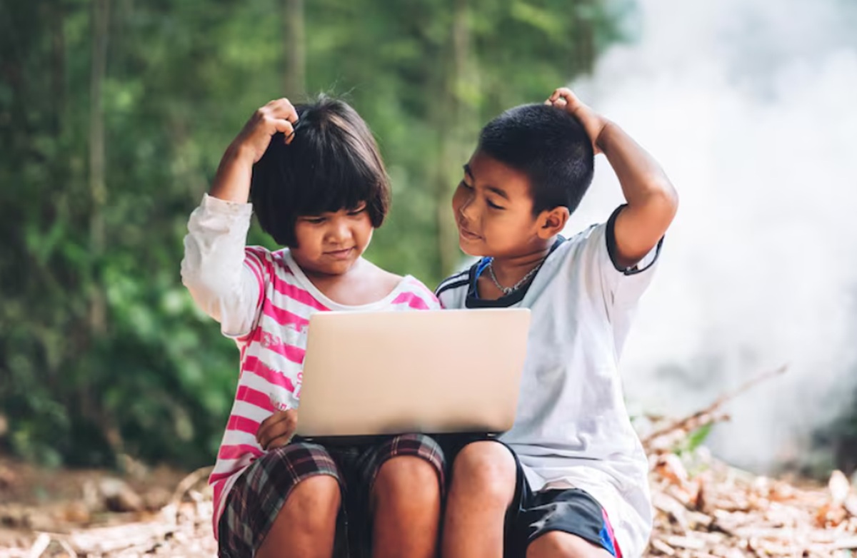 Internet Rakyat vs Starlite: Mana Paket Internet Unlimited Terbaik di 2026?