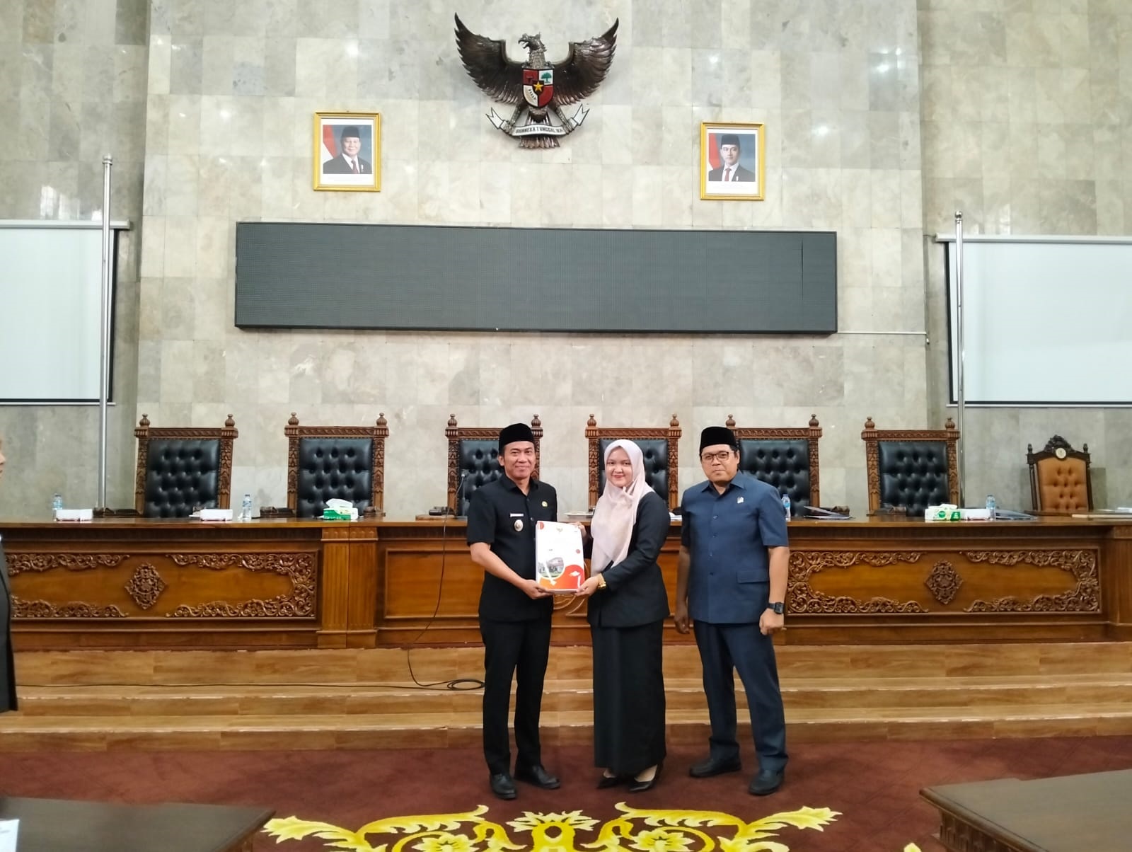 Ruang Paripurna Kembali Hidup: DPRD Cirebon Gelar Sidang Perdana Pascakerusuhan