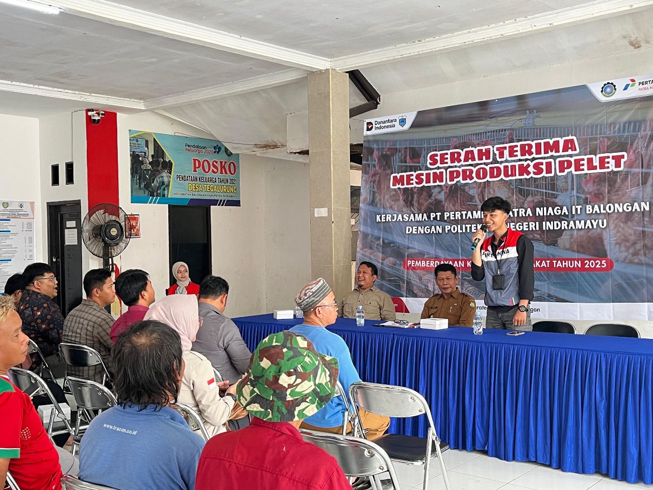 Pertamina dan Mahasiswa Politeknik Negeri Indramayu Dukung Kelompok Tani Ragem Jaya Tegalurung