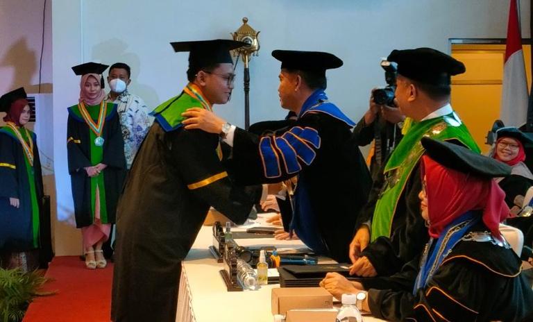 UGJ Mewisuda 1.202 Sarjana, Rektor: Alumni Adalah Duta Kampus 