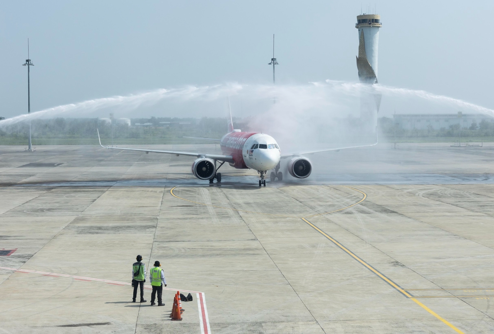 MANTAP! AirAsia Resmi Buka Penerbangan Bandara Kertajati - Denpasar Bali, Catat Tanggalnya