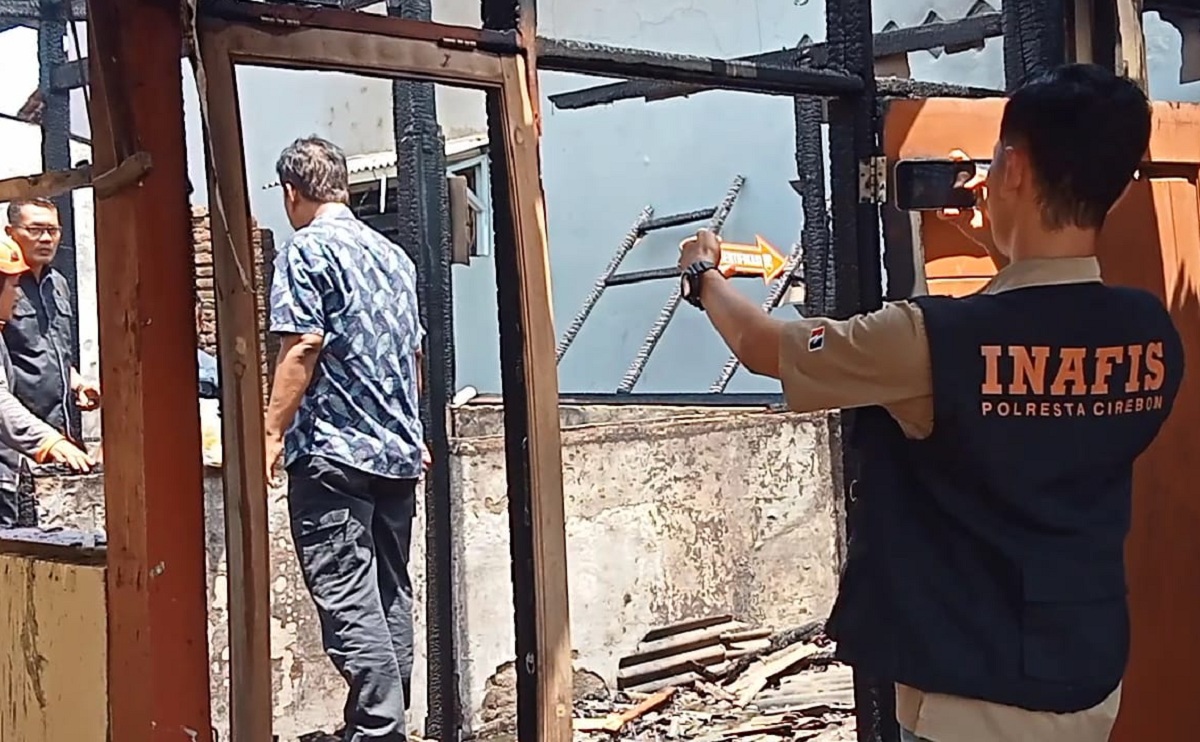 Anak Nekat Bakar Rumah Orangtua di Gombang Cirebon Sudah Nikah Tapi Pengangguran