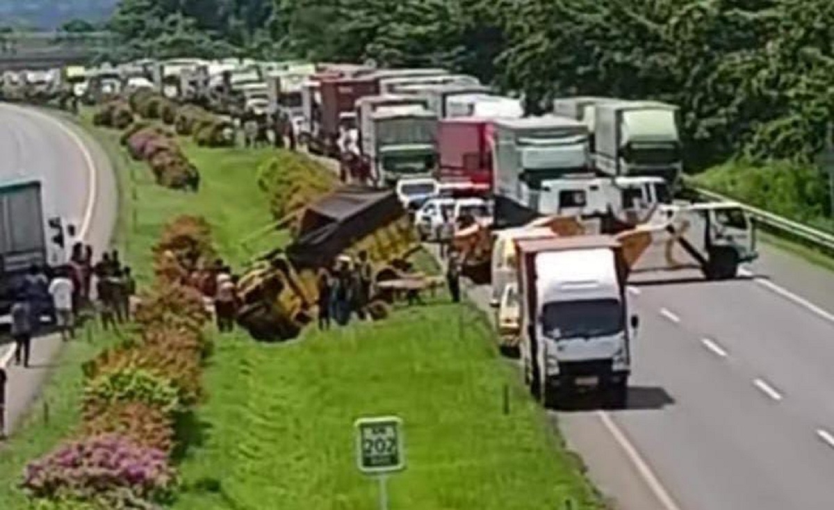 Kecelakaan di Tol Palikanci Hari Ini, Pengemudi Truk Asal Sleman Luka-luka