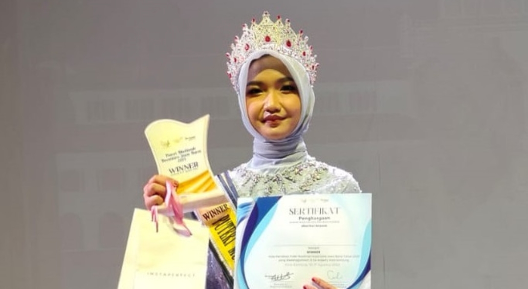 Fitri Ayu Khoirunnisa, Mahasiswa UIN Siber Syekh Nurjati Cirebon Juara 1 Putri Muslimah Nusantara Jawa Barat