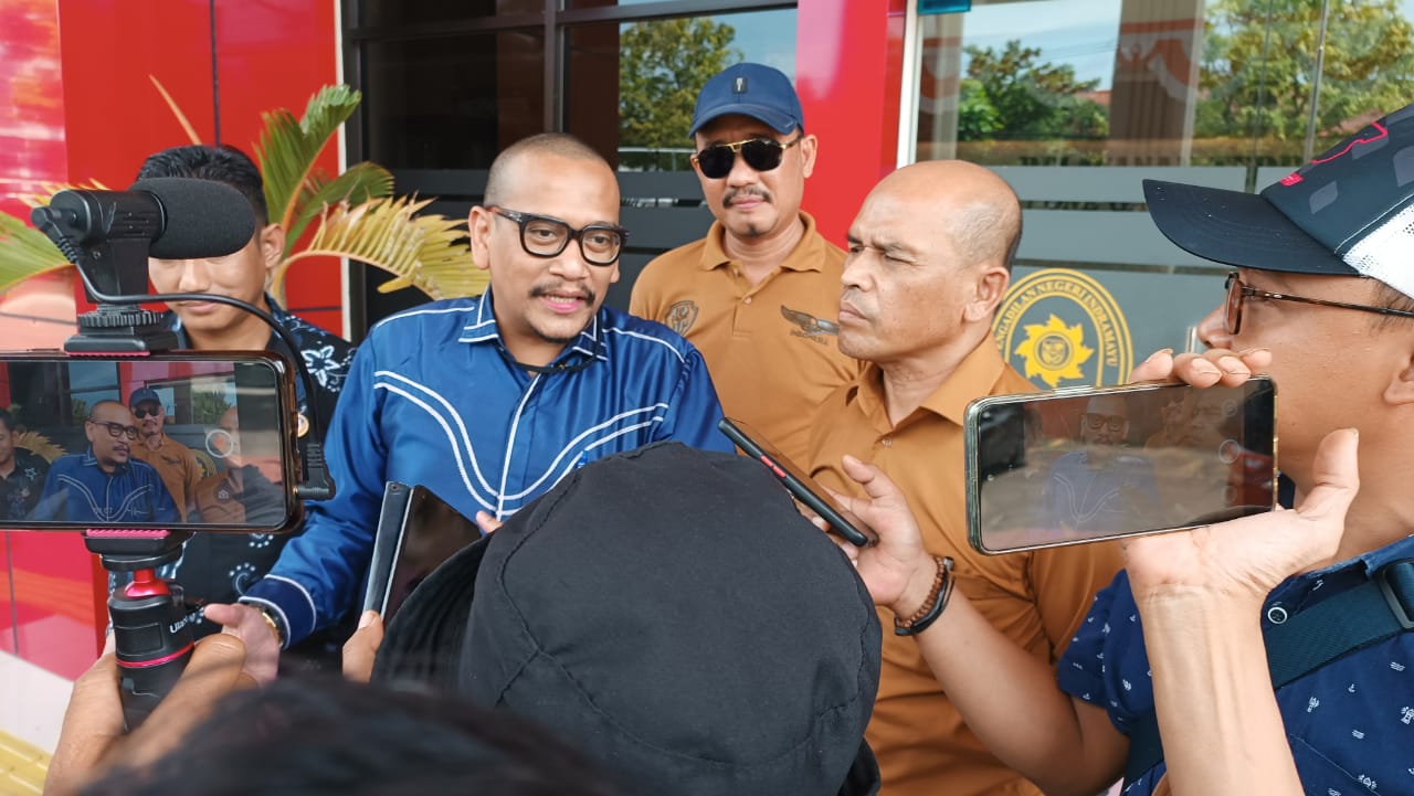 Beri Dukungan Moral, Massa Pendukung Ruyanto Kembali Sambangi PN Indramayu