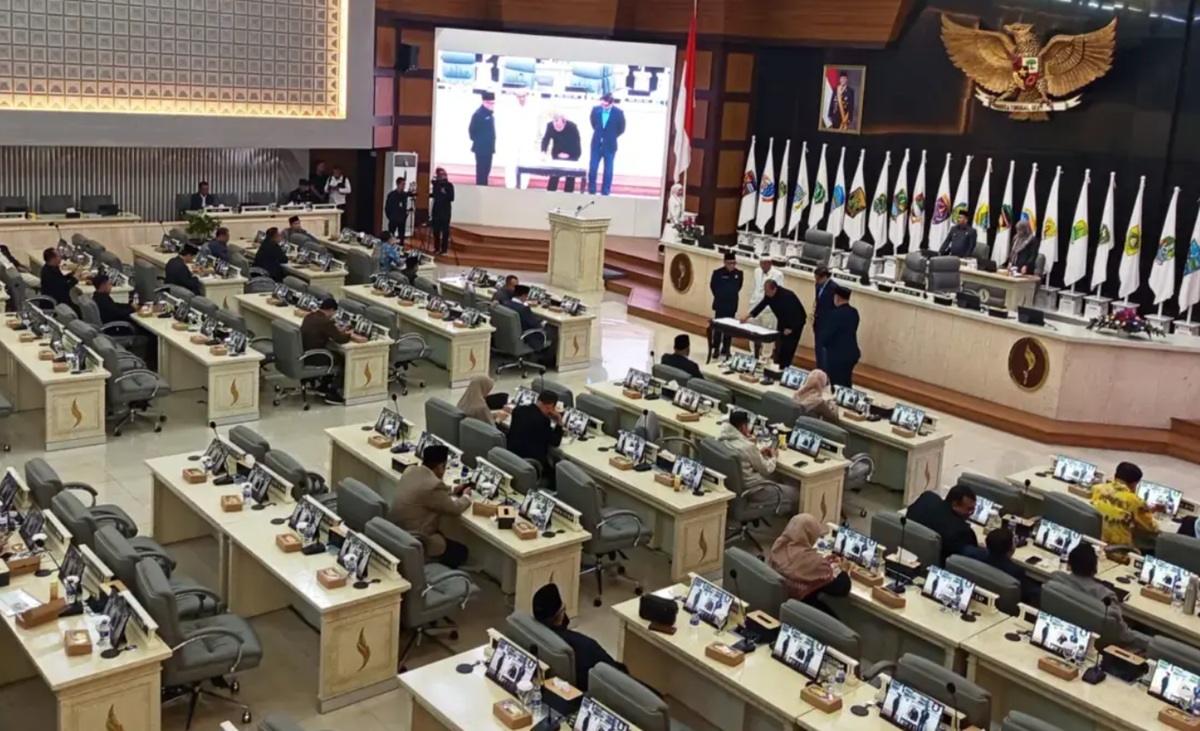 APBD Jabar Naik Rp1 Triliun Lebih, KDM Langsung Usul Program Pendidikan, Simak Nih!