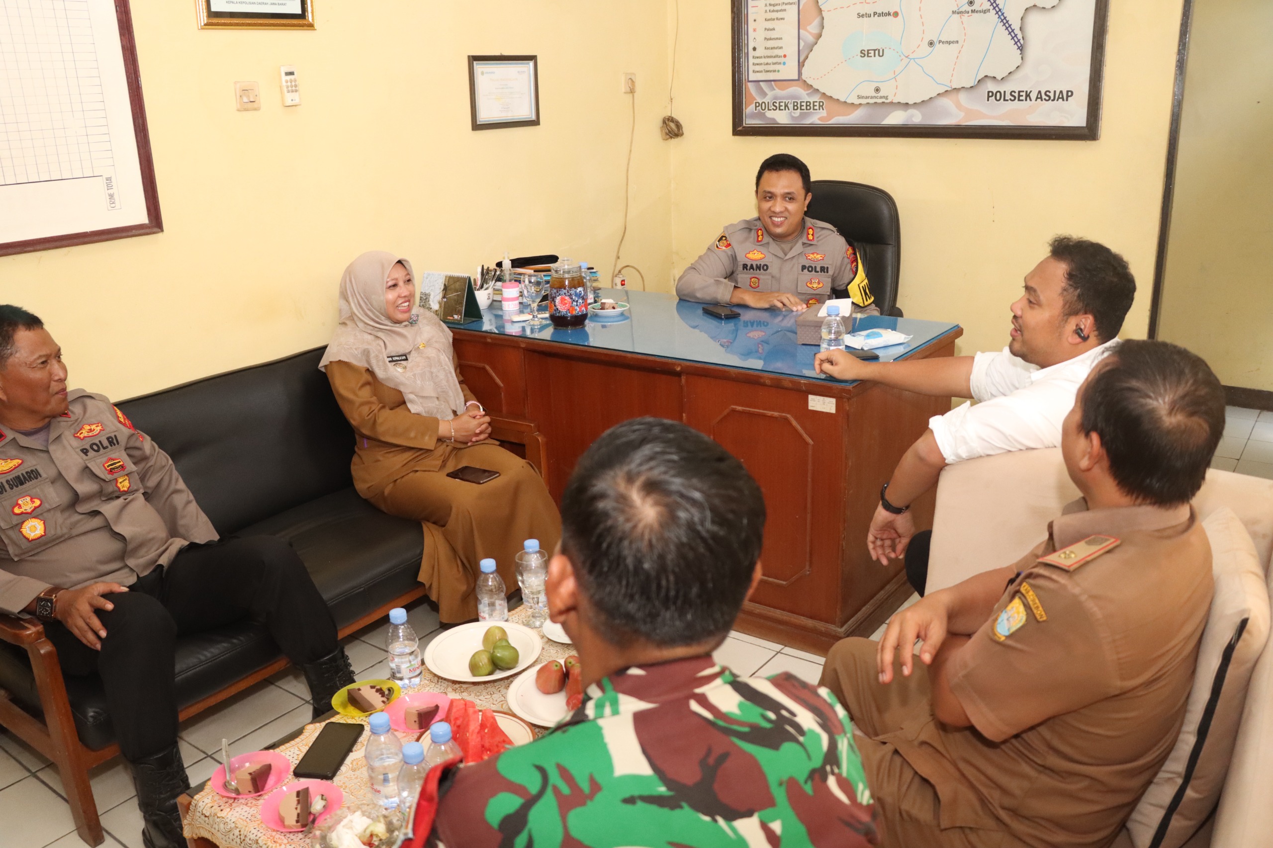 Jelang Pilkada 2024, Kapolres Cirebon Kota Gelar Pertemuan 3 Pilar Tingkat Kecamatan