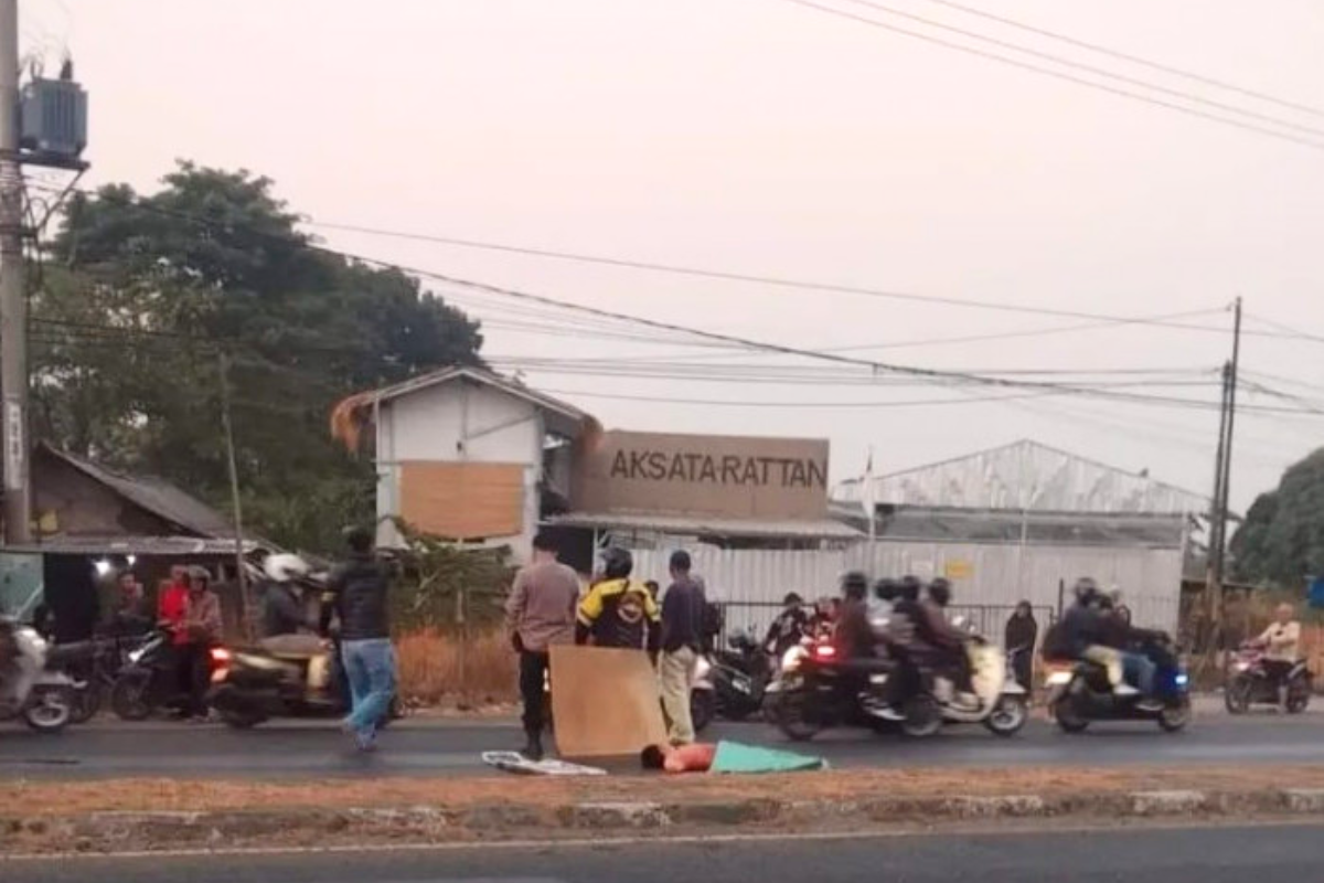 Pelajar 10 Tahun Ditabrak Mobil Misterius saat Menyeberang Jalan di Plumbon Cirebon