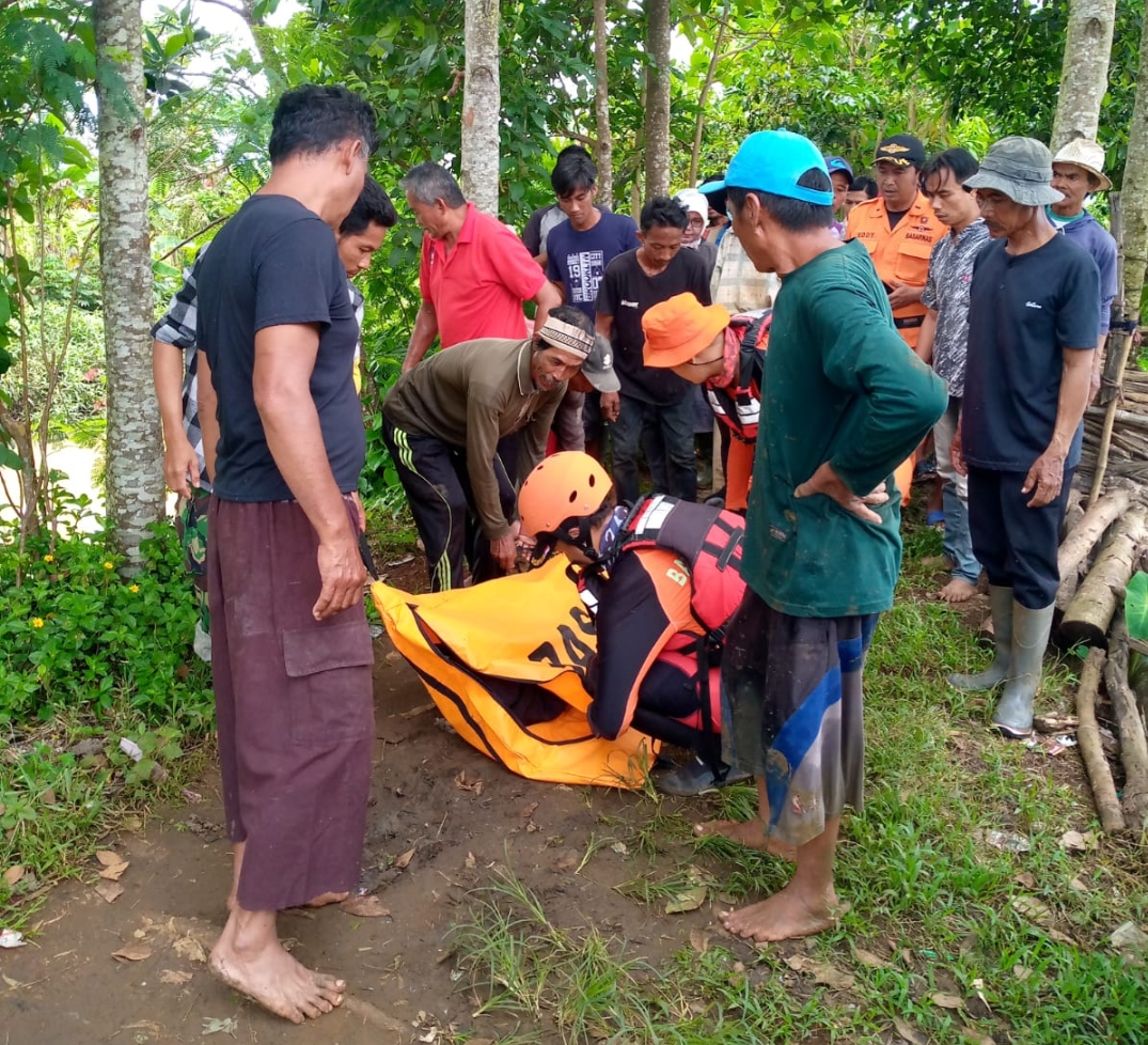 Tim SAR Gabungan Berhasil Temukan Korban Tenggelam di Sungai Cibodas Majalengka