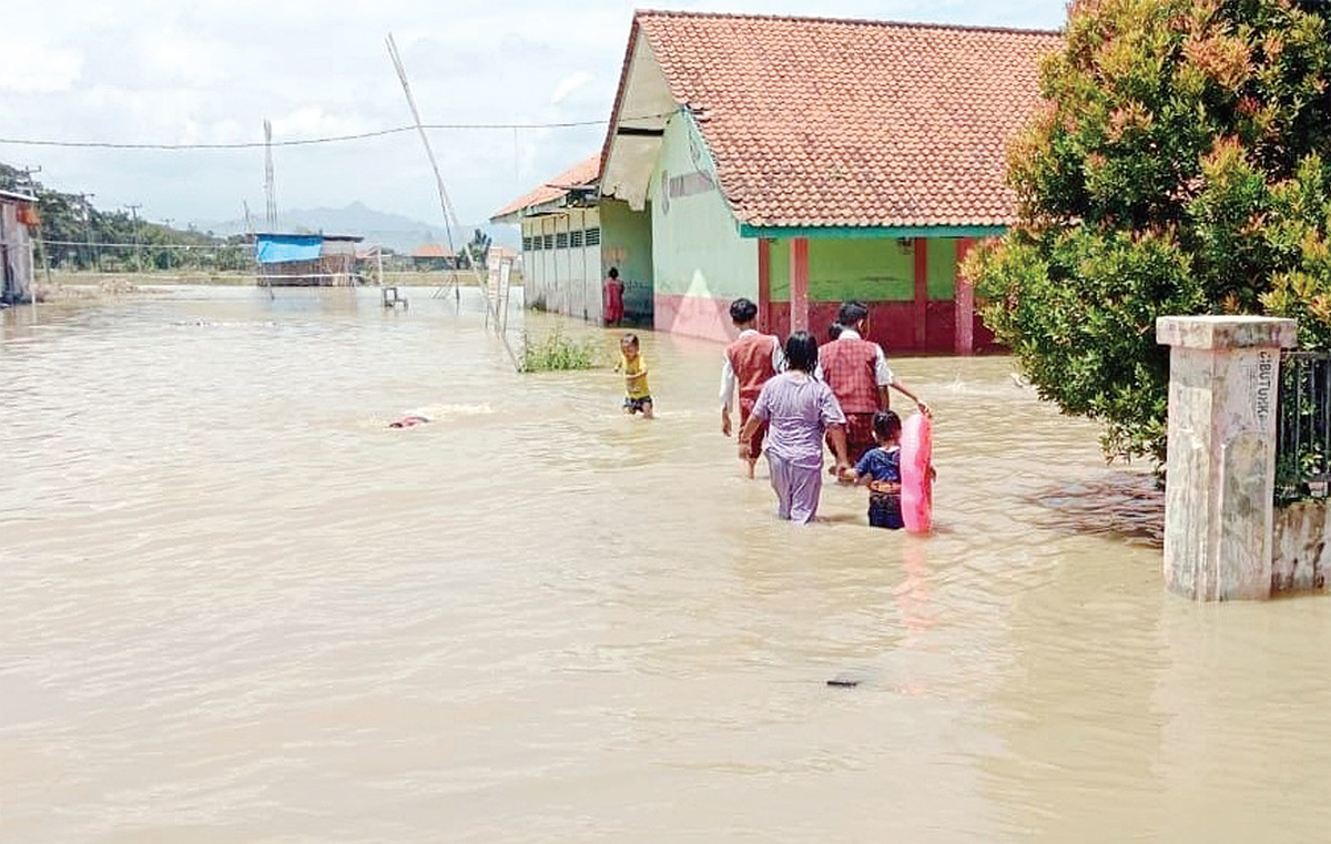 Awal Tahun 2 Kali Banjir di Desa Bayalangu Kidul Cirebon, Rendam 100 Herktare Sawah hingga Sekolah