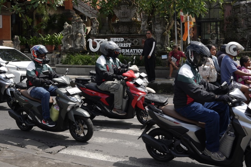 Semakin No Debat! GEAR ULTIMA Taklukkan Jalur Perkotaan dan Pegunungan Kintamani di Pulau Dewata