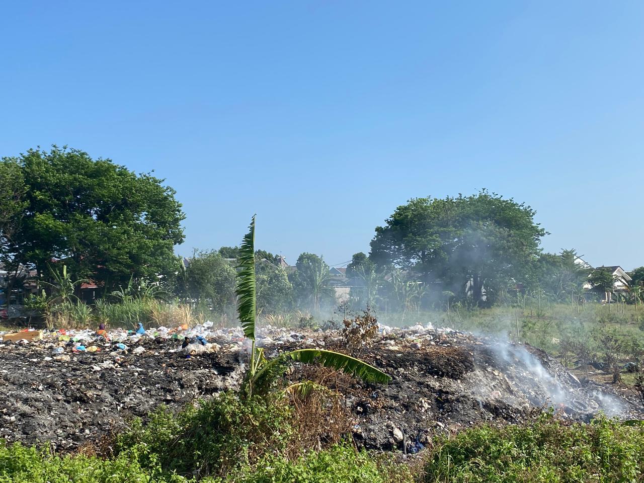 Warga Taman Kota Keluhkan Asap Bersumber dari TPA 