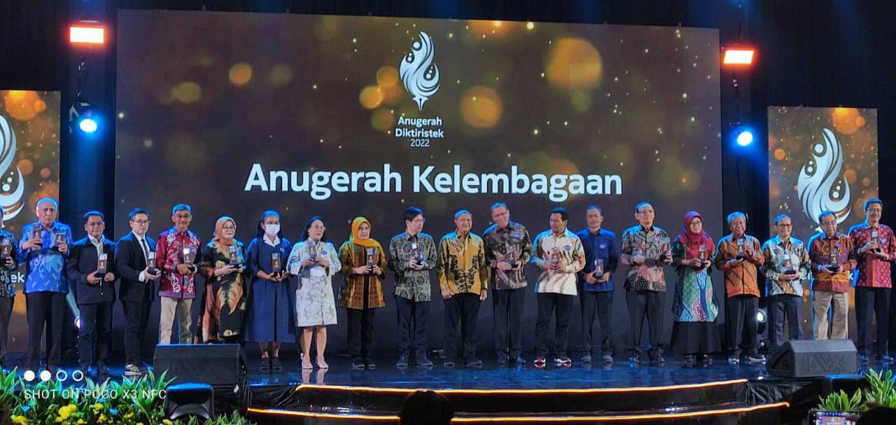 Wujud Perguruan Tinggi Unggul Se-Indonesia, UMC Raih Gold Winner Sebagai Pelaksana Terbaik PKKM Liga 2