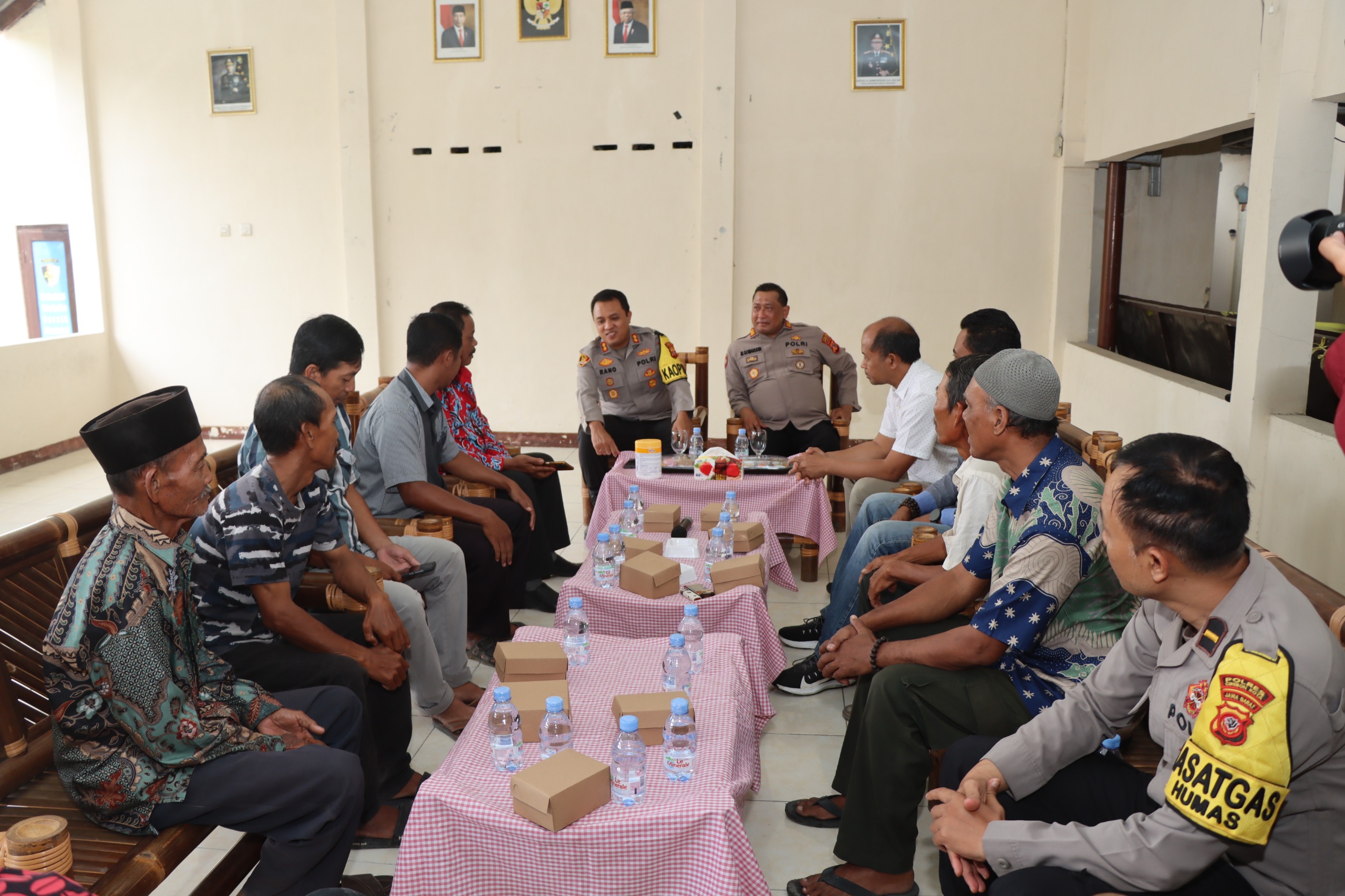 Kapolres Ciko Silaturahmi dengan Masyarakat Desa Mayung: Jaga Kamtibmas Jelang Pilkada 2024