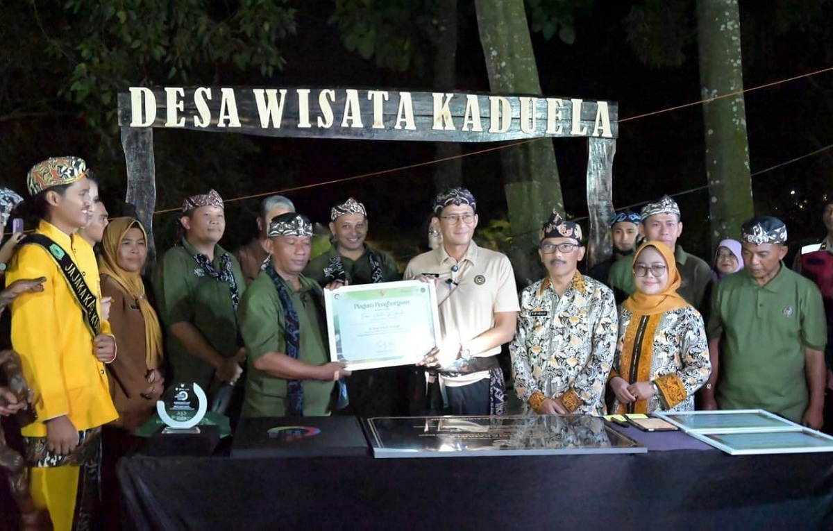 Sandi Uno ke Talaga Biru Cicerem, Kaduela Masuk 50 Desa Wisata Terbaik Indonesia di 2024