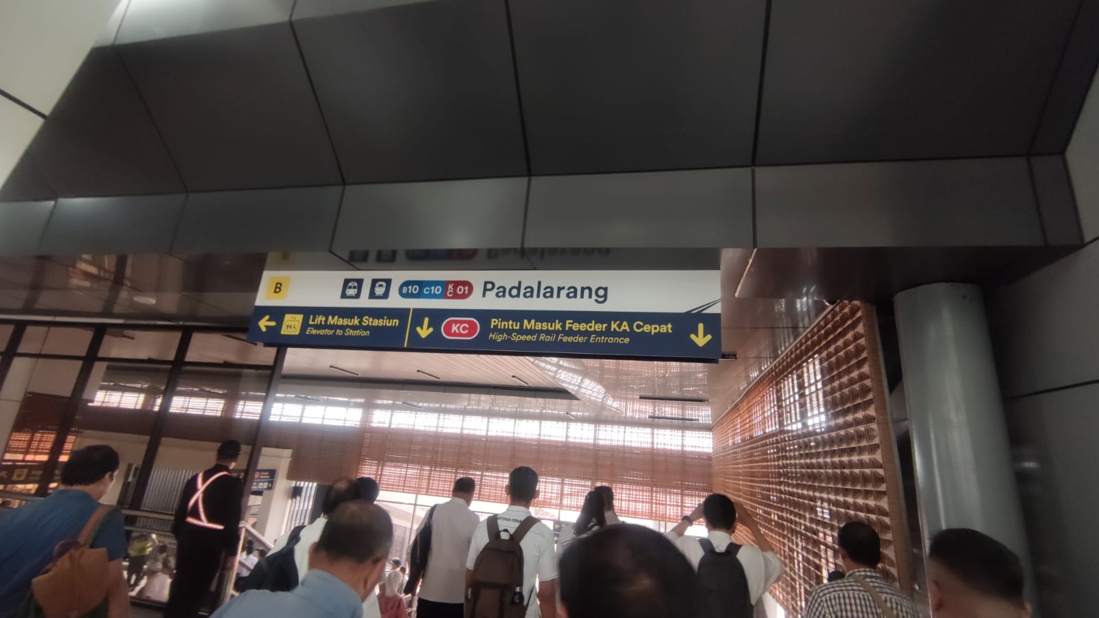 Masalah Daftar Tiket Kereta Cepat Jakarta Bandung, Gagal Terus Beli Buat Anak, Gimana Dong?