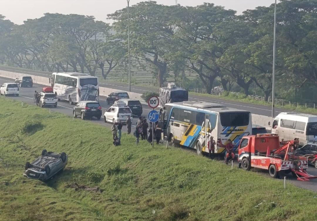 Kecelakaan Tol Cipali Hari Ini, Dua Lakalantas Akibat Sopir Mengantuk