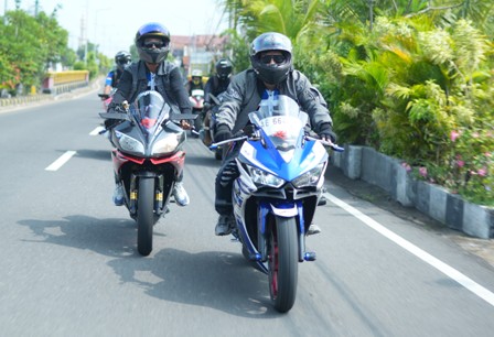 Rayakan Hari Pahlawan, R15 Club Madiun Gelar Safety Riding Coaching Clinic dan Sunmori Seru ke Telaga Ngebel