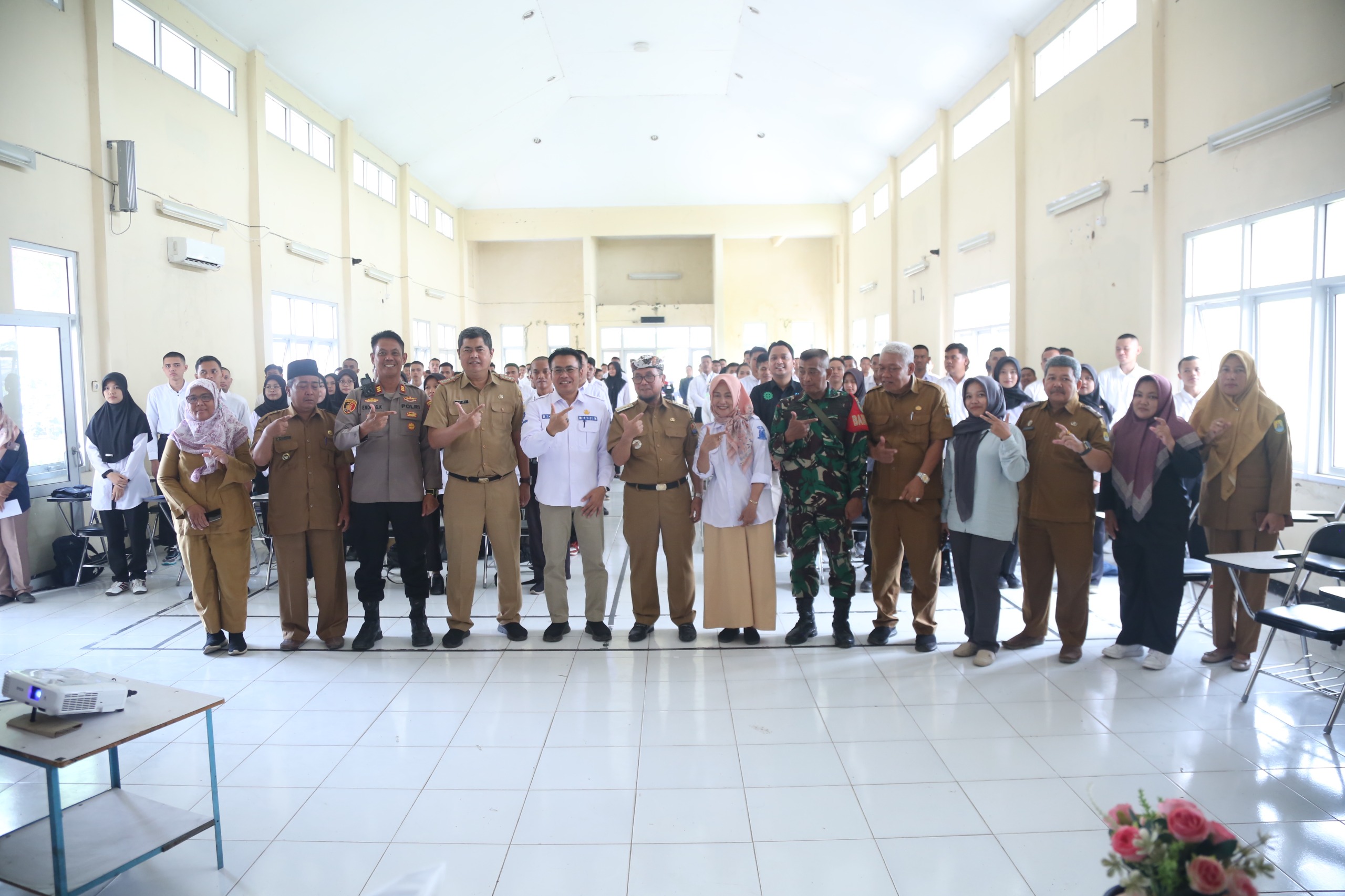 Bupati Imron Buka Pelatihan Kompetensi DBHCHT 2025, Targetkan Tekan Pengangguran di Cirebon