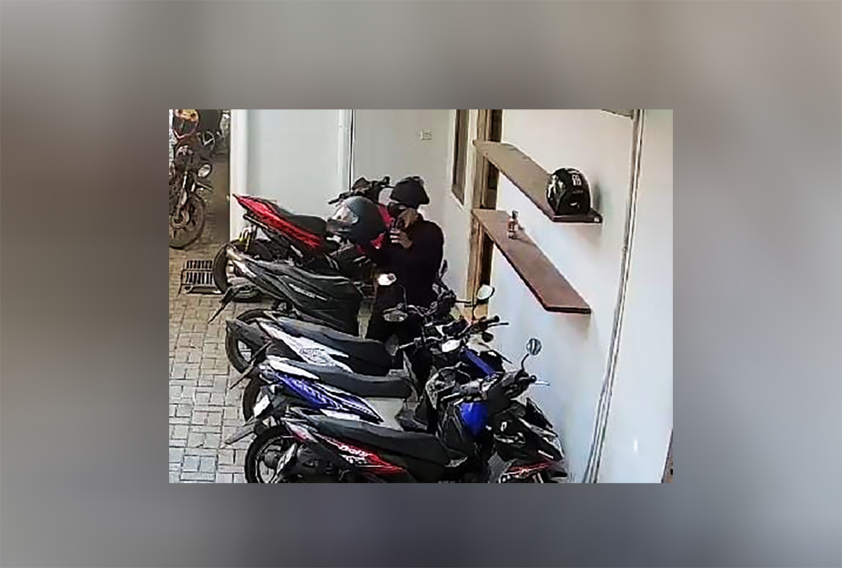 Gagal Curi Motor, Pencuri Embat Helm Harga Rp1,3 Juta di Kesambi Cirebon 