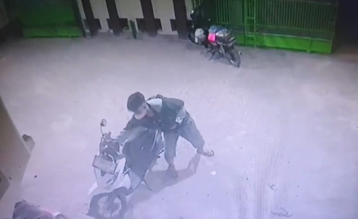 Di Cirebon Maling Motor Beraksi di Masjid, Gagal Setelah Ketahuan Jamaah Subuh