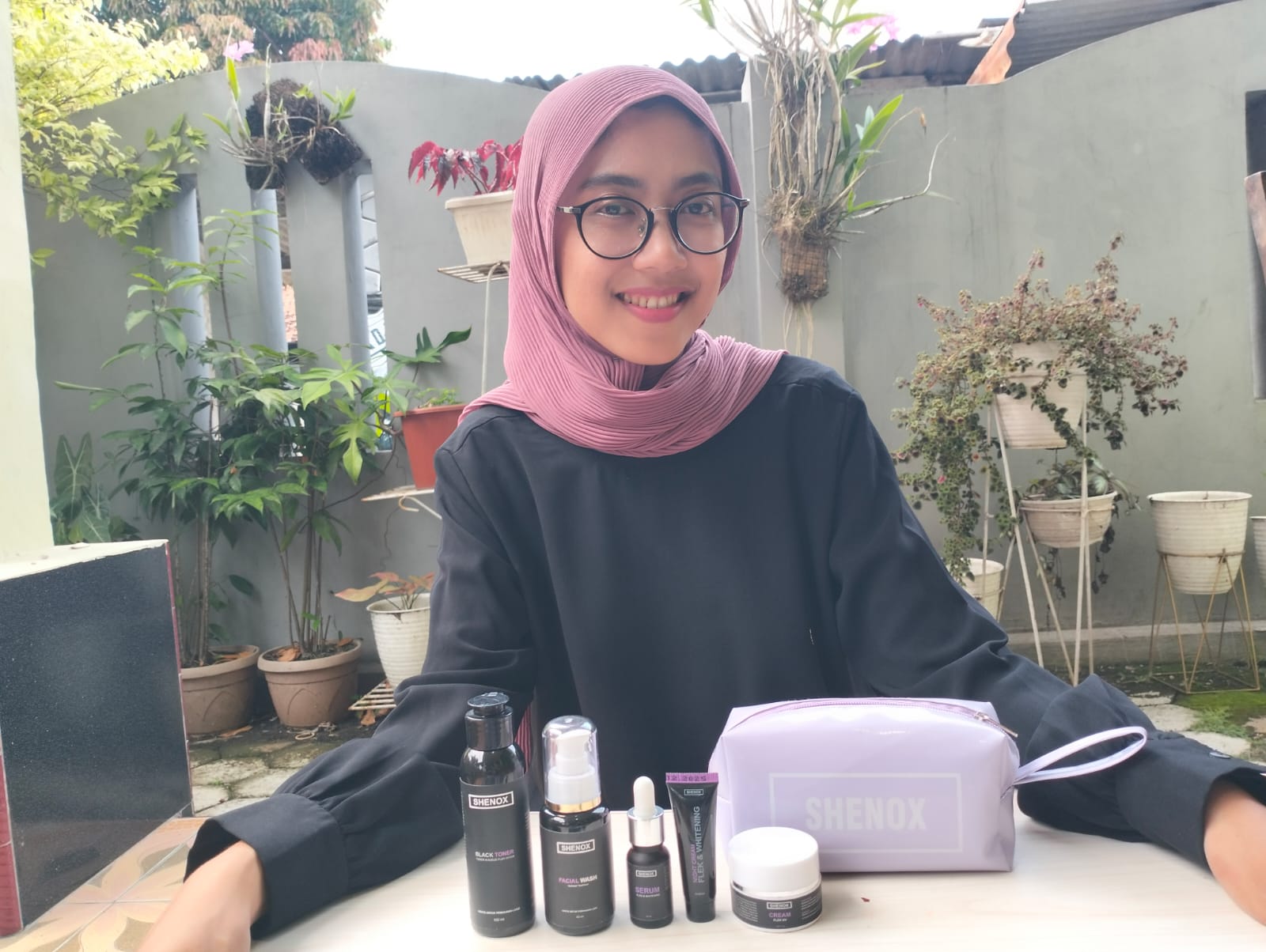 Shenox Skincare Solusi Tampil Cantik Tanpa Flek Hitam 