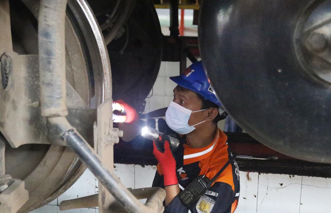 KAI Daop 3 Cirebon Optimalkan Perawatan Sarana untuk Pastikan Kelancaran Angkutan Lebaran 2026