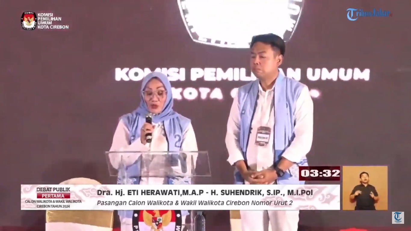 Debat Perdana Calon Walikota - Calon Walikota Cirebon, Eti - Suhendrik, Stadion Bima Bertaraf Internasional