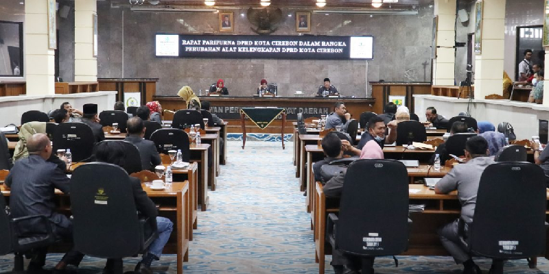 Ketua DPRD Kota Cirebon Diganti, Senin Ruri Tri Lesmana Dilantik